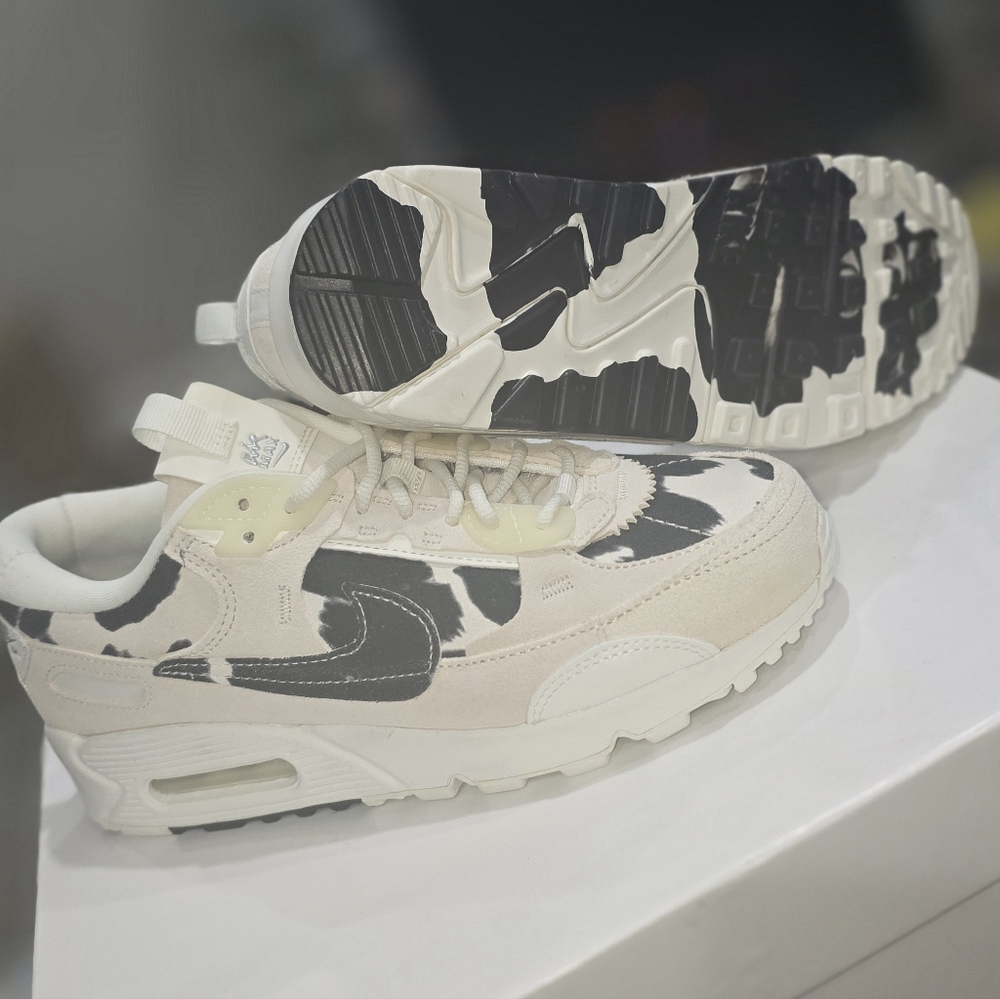 Nike Air Max 90 Futura Cow Print Women's - Picture 3 of 8